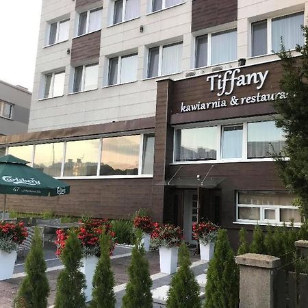 Hotel Tiffany Нове-Място-Любавске Экстерьер фото