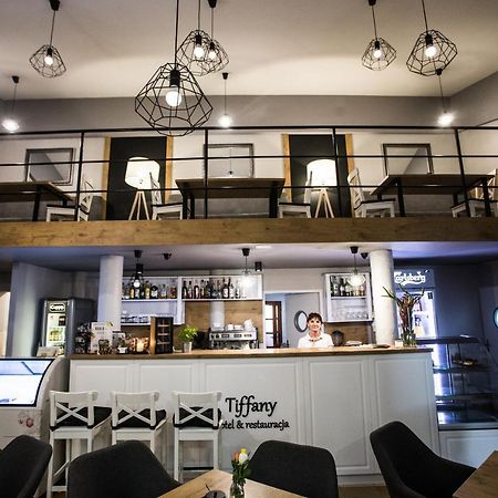Hotel Tiffany Нове-Място-Любавске Экстерьер фото