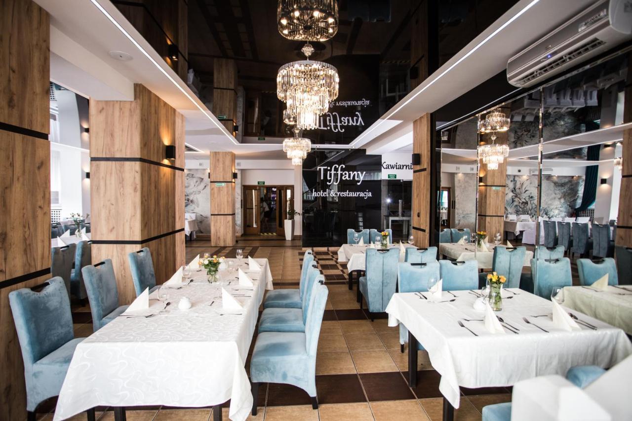 Hotel Tiffany Нове-Място-Любавске Экстерьер фото