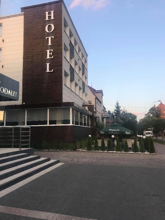 Hotel Tiffany Нове-Място-Любавске Экстерьер фото